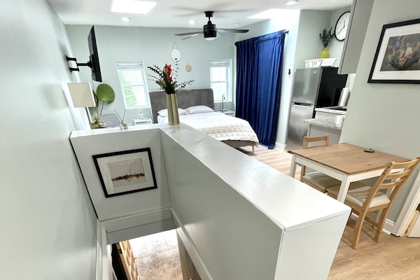 1 Schlafzimmer, Schreibtisch, Bügeleisen/Bügelbrett, kostenloses WLAN