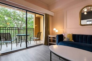 Smart-TV, Kamin, Videospiele