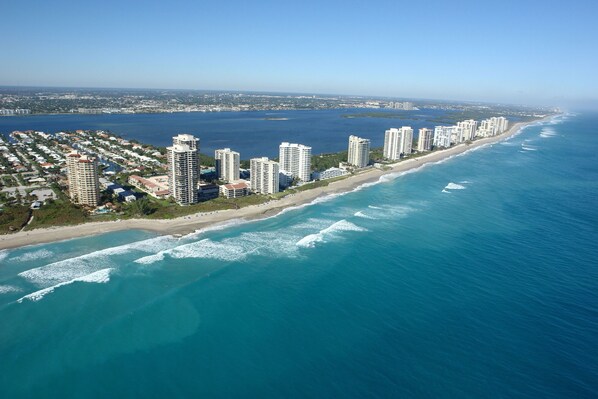 On the beach - Marriott Ocean Pointe Singer Island (Palm Beach Shores)