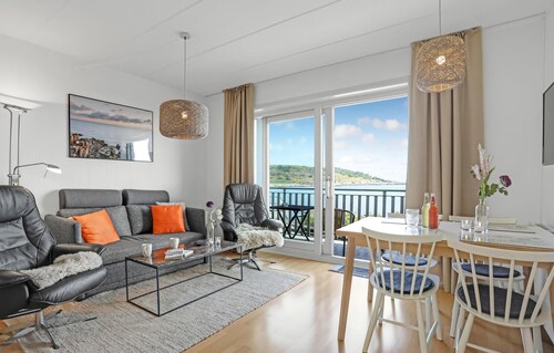Nice apartment in Allinge with WiFi