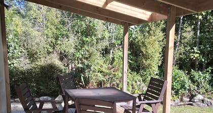 Tui Retreat | Lake Manapouri