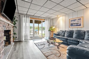 Smart TV, fireplace, books