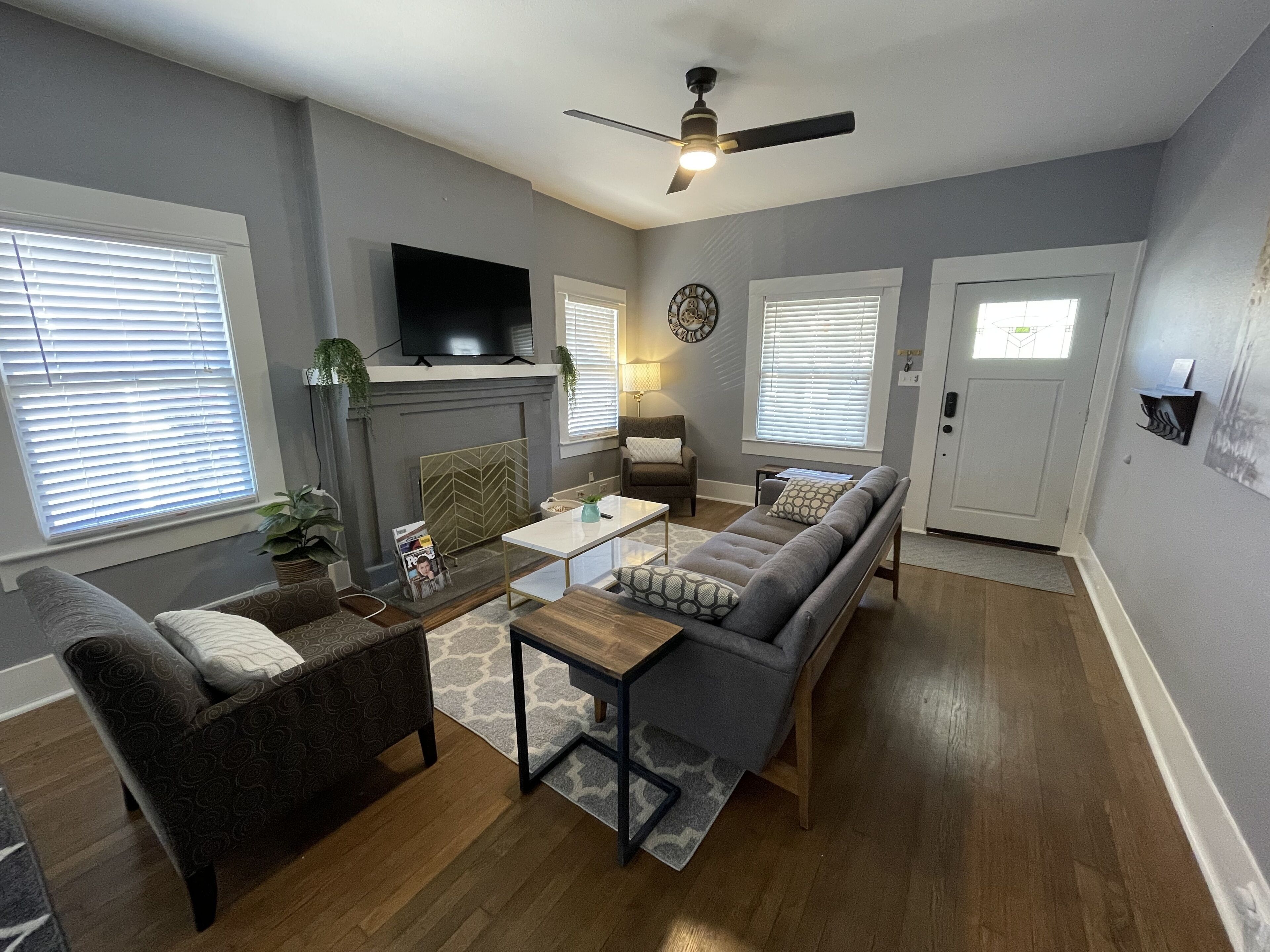 Historic Alta Vista Home-2bd 2ba + Office