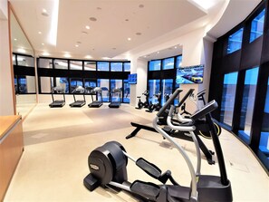 Gym - Stunning Apartment at The Address Jumeirah Beach (Dubai)