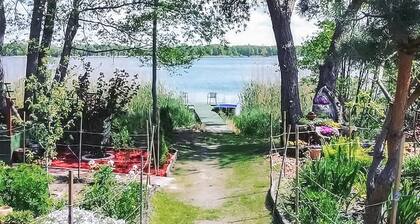 2 bedroom pet friendly home in Wilcze