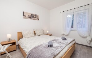 2 bedrooms, free WiFi, bed sheets