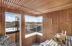 Sauna - Beautiful home in Tarm with sauna (Tarm)