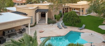 The Big Dog – Private Custom Estate – Heated Pool & Spa – Game Room
