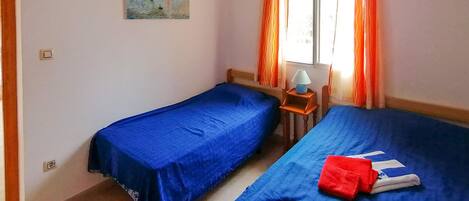 4 室のベッドルーム、旅行用ベビーベッド、WiFi (無料)