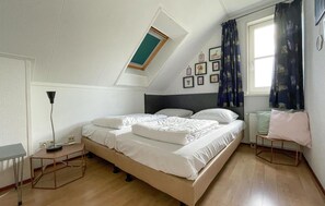 3 chambres, fer et planche à repasser, lit parapluie, Wi-Fi gratuit