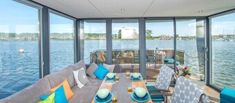 Beautiful ship in Blotnik with WiFi