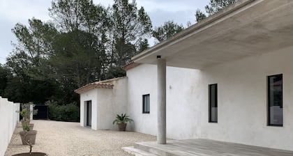 Spacious and quiet villa classified 4 * furnished with tourism