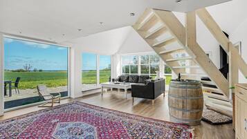 Smart-TV, DVD-spiller og fotballspill