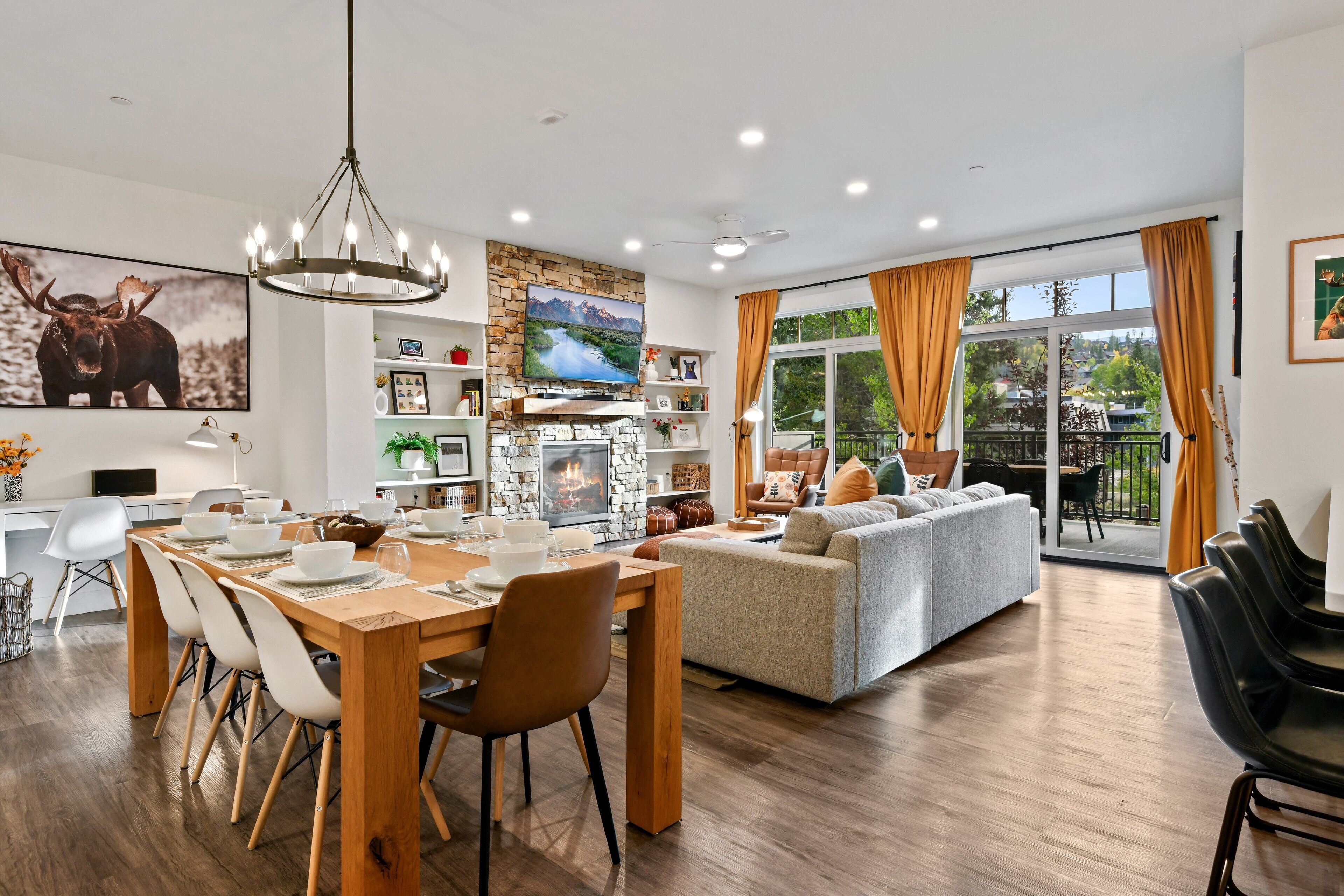 Smart TV, caminetto, Netflix, Hulu