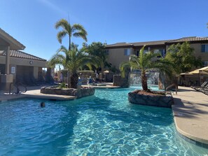 Outdoor pool, a heated pool - Beautiful resort in an ideal location to explore Scottsdale, Arizona (Scottsdale)