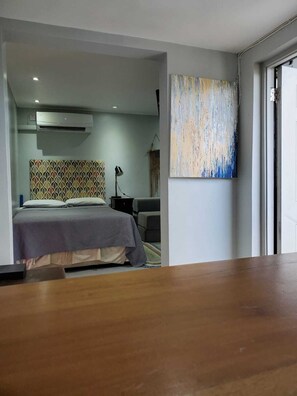 1 dormitorio, escritorio, tabla de planchar con plancha y wifi gratis