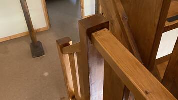 4 間睡房、可攜式嬰兒床、床單