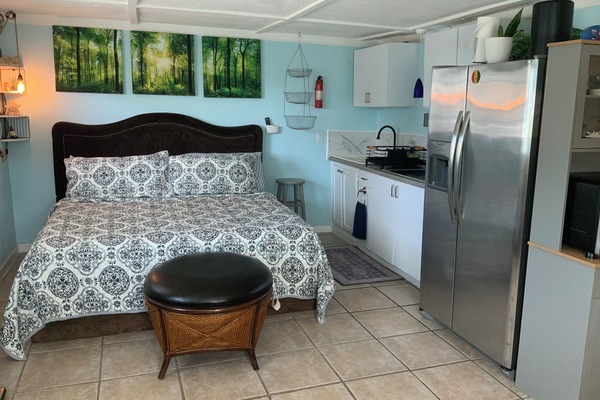 1 slaapkamer, een strijkplank/strijkijzer, gratis wifi, beddengoed