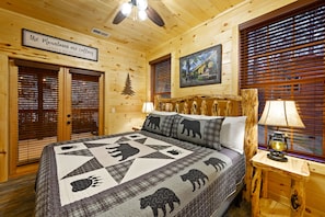 4 bedrooms, iron/ironing board, travel crib, free WiFi