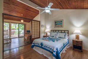 1 bedroom, in-room safe, free WiFi, bed sheets - 500 feet to the 🌊, 1000 feet 🏝 and 🐢 (Koloa)