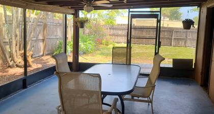 3 bed/2 bath Villa in Deerfield Beach