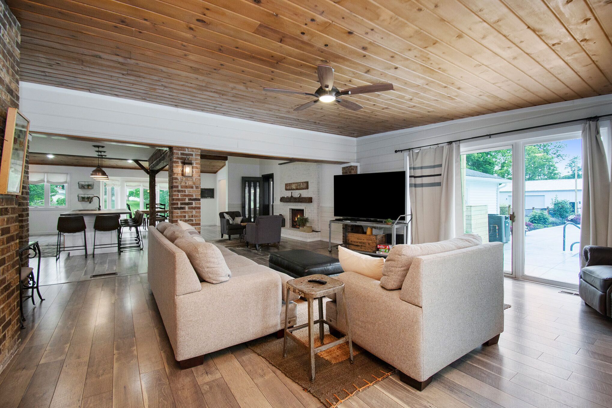 Otsego Château Sanctuary - Pool / Guest House / Event Venue / Pond / Fire Pit