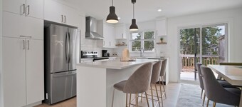 Cheerful, modern 3 -bedroom house