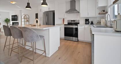 Cheerful, modern 3 -bedroom house