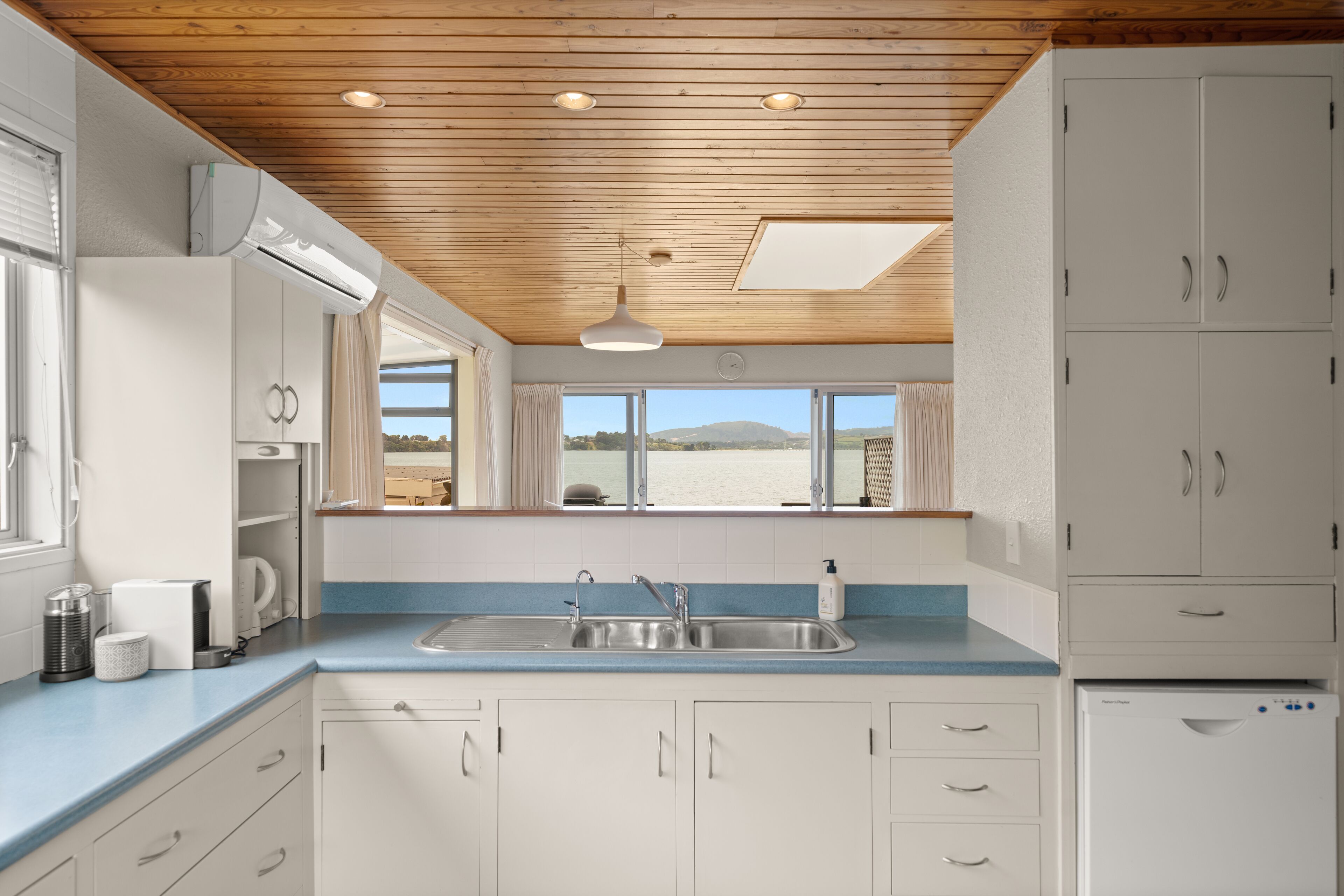 Nhà dành cho gia đình | Bếp riêng | Tủ lạnh, lò vi sóng, lò nướng, bếp nấu 