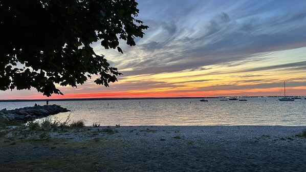 Beach nearby, sun loungers