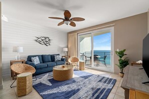 Smart TV, reproductor de DVD y libros