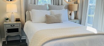 A totally renovated home in the heart of Roswell and central to Roswell’s best. 