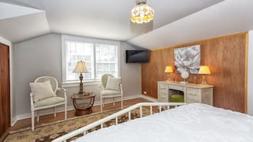 1 bedroom, desk, iron/ironing board, free WiFi