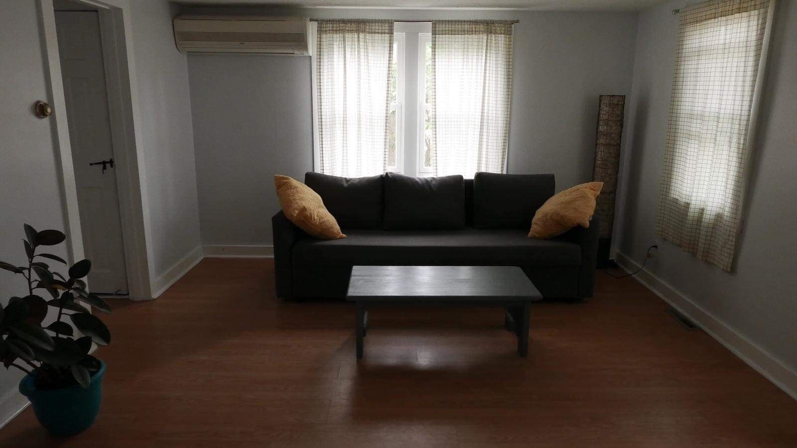 2 bedroom 2 bathroom cottage