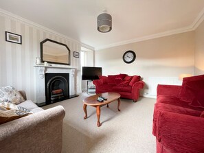 TV - 3 bedroom accommodation in Bettyhill (Thurso)