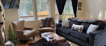 Cozy Cabin Getaway 