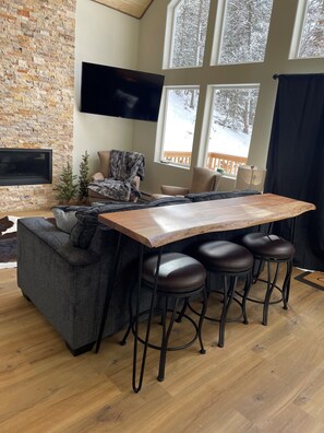 Dining - Cozy Cabin Getaway  (Woodland Park)