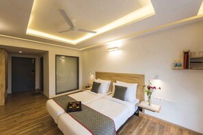Deluxe Room | Desk, free WiFi, bed sheets - DBR Suites (Bengaluru)