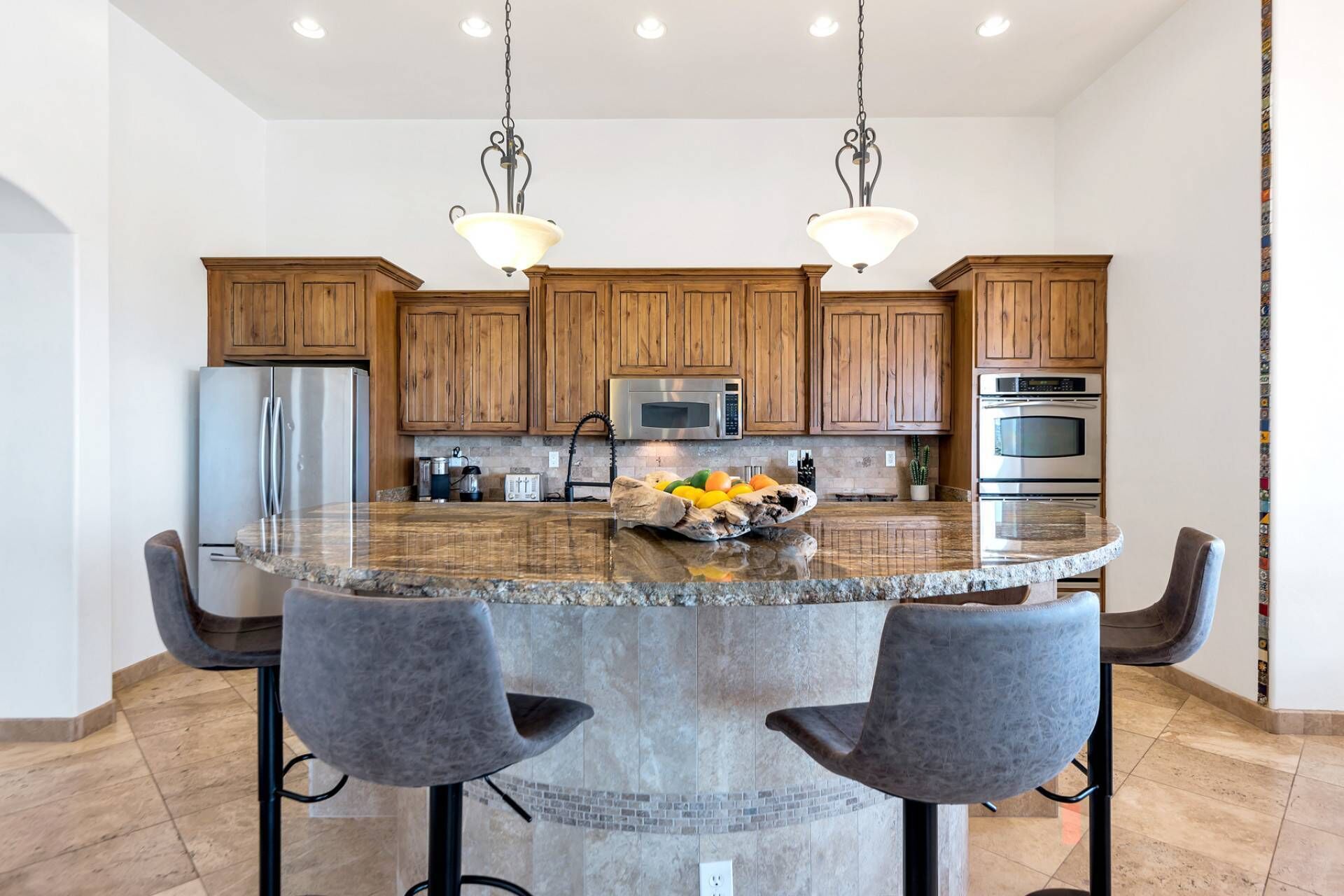 Perfect for families, Heated Pool & Spa, Basketball Court + Dog Friendly, Desert Paradise Views!