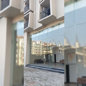 Front of property - Abuzz Oxfordcaps CCC Chandigarh - Hostel (Dera Bassi)