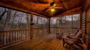 Casa, 3 habitaciones | Balcón