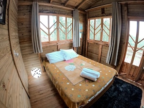3 bedrooms, desk, WiFi - Country House 2 Floors, Amazing View And Hydro (Santa Catarina)