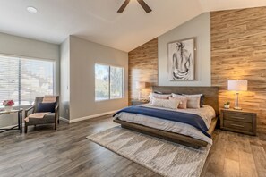 4 chambres, fer et planche à repasser, lit parapluie, Wi-Fi gratuit