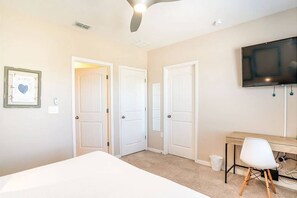 Apartment (4779 Solterra) | Exterior - 4779 Solterra (Davenport)
