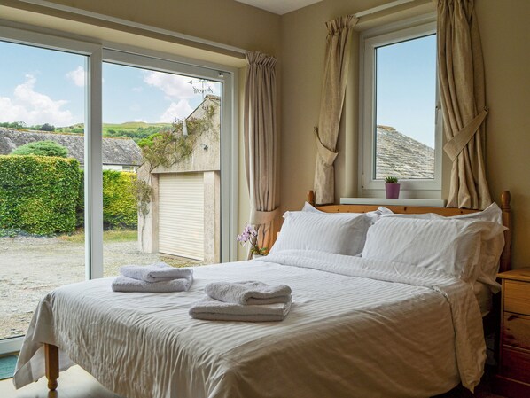 4 chambres, Wi-Fi gratuit, draps fournis