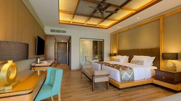 行政雙人或雙床房 | 房內夾萬、書桌、手提電腦工作空間、遮光窗簾/窗簾