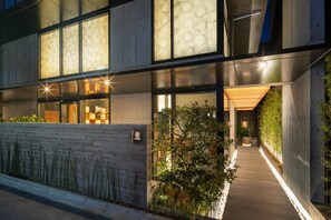 Property entrance - Genji Kyoto, a Member of Design Hotels (Kyoto)