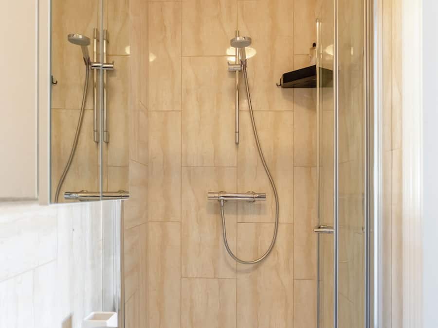 Room, 1 Bedroom, City View | Bathroom