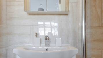 Chambre, 1 chambre, vue ville | Salle de bain