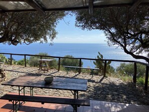 Villa, 3 habitaciones, para fumadores, Terraza | Restaurante al aire libre